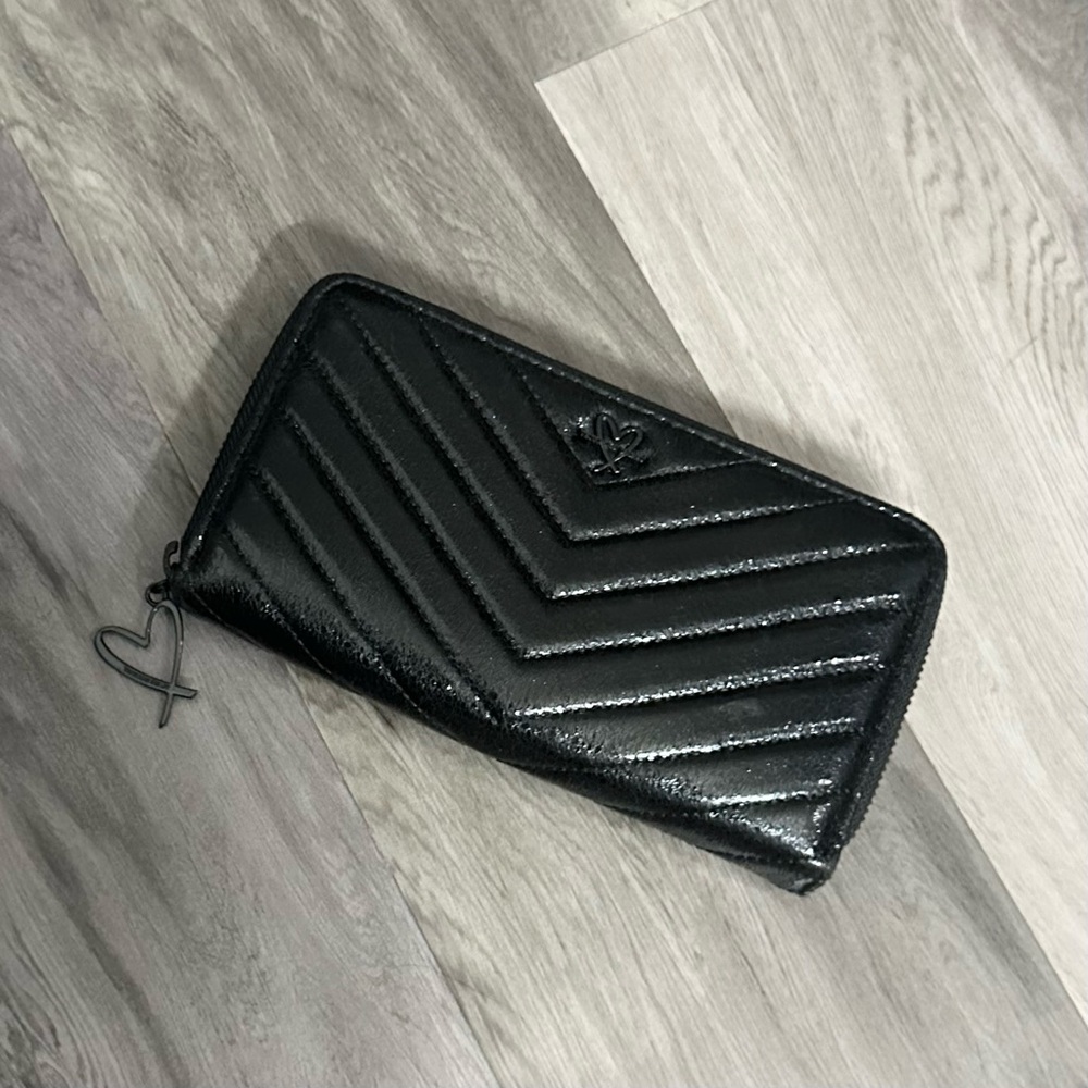 Victoria's Secret - Quilted Wallet